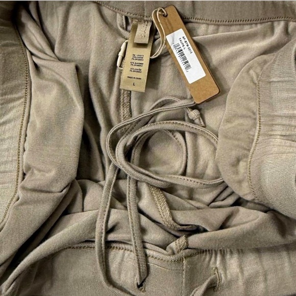 SKIMS Women's Lounge Pants - Picture 4 of 5